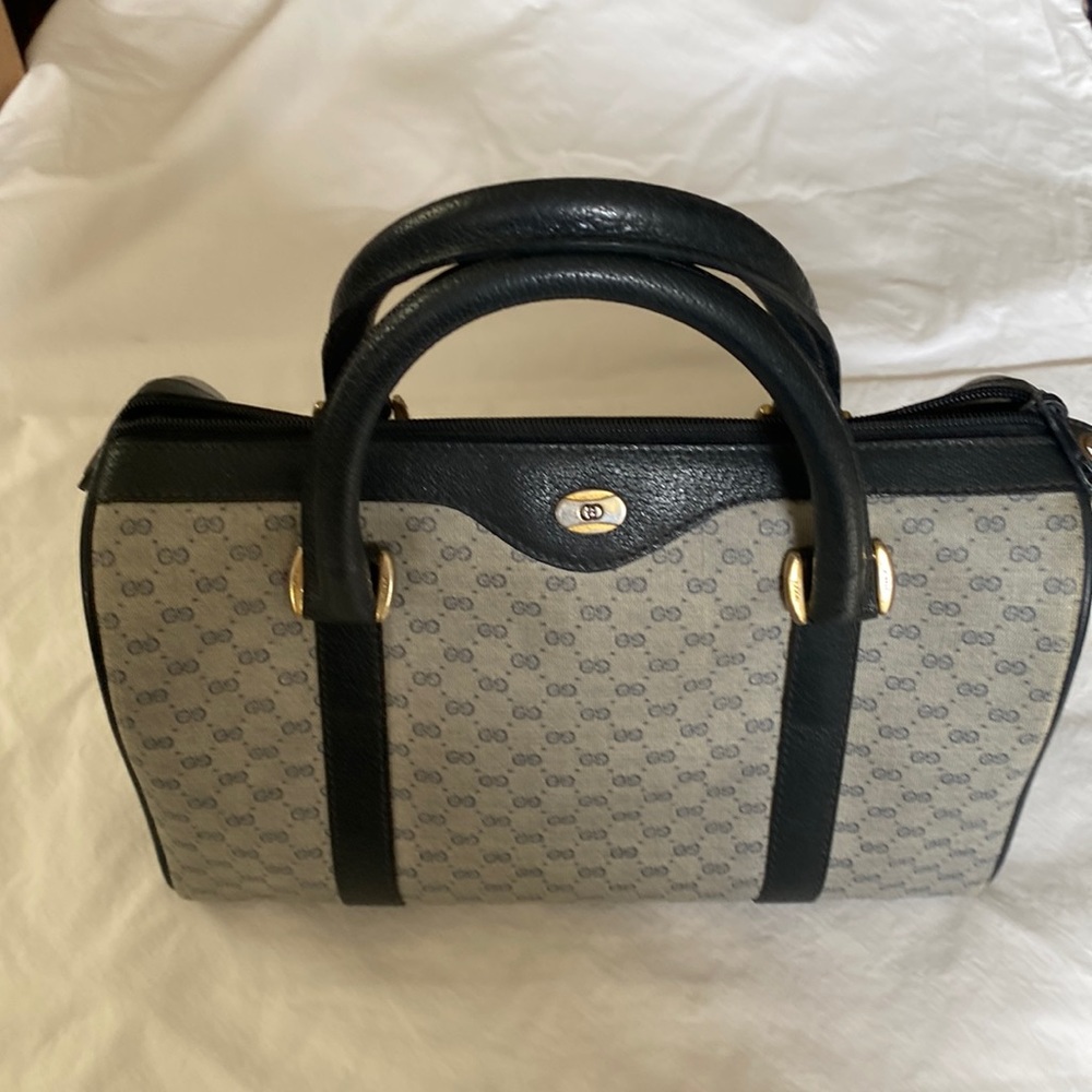 Vintage Gucci ladies handbag